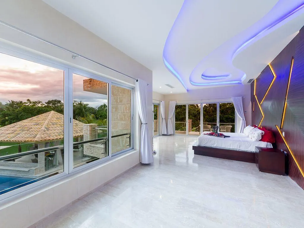 بونتا كانا Villa Coral Bavaro 0*, بونتا كانا جمهورية الدومينيكان